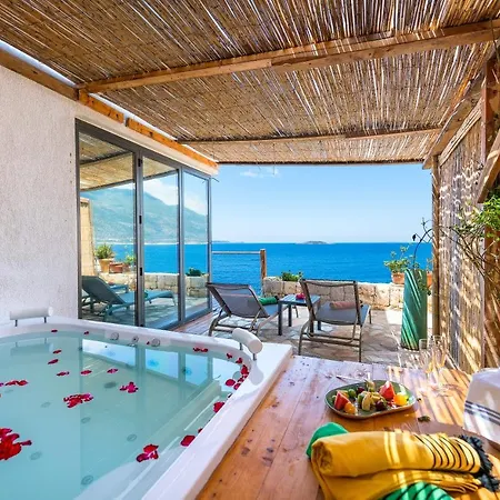 فندق Mandalina (adults Only) *